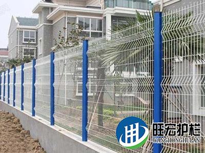 桃型柱護(hù)欄網(wǎng)18