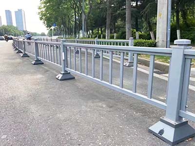 白鋼道路護(hù)欄29