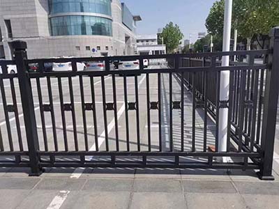 鋅鋼焊接護(hù)欄37