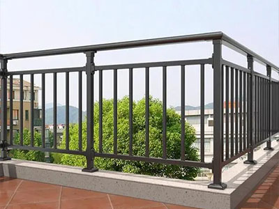 陽(yáng)臺(tái)護(hù)欄06