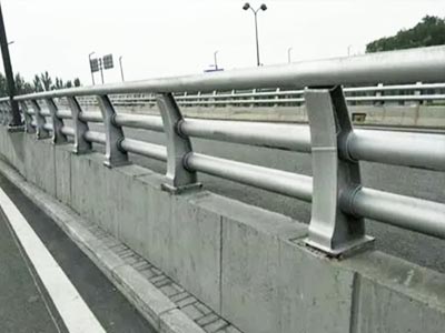 道路防撞護欄02