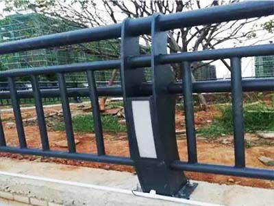 橋梁河道護(hù)欄08