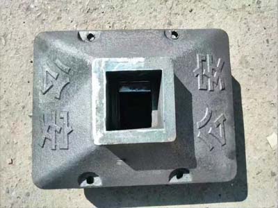 鑄鐵底座10