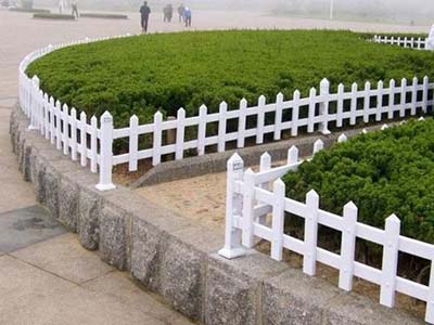 草坪護(hù)欄52